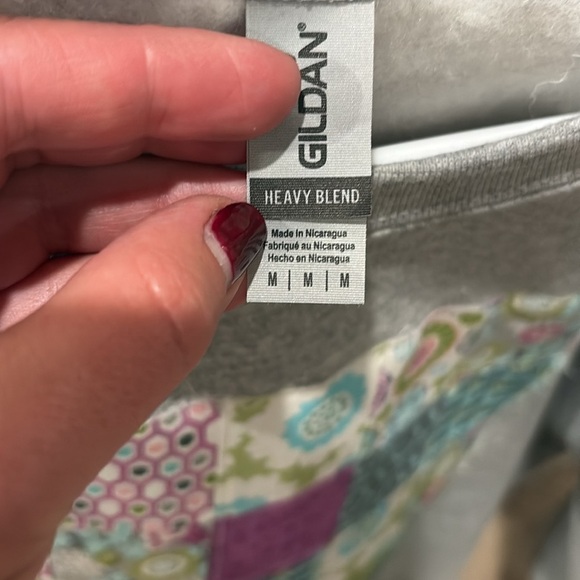 NWOT Hand Crafted gray sweatshirt with quilted patch - Picture 14 of 15